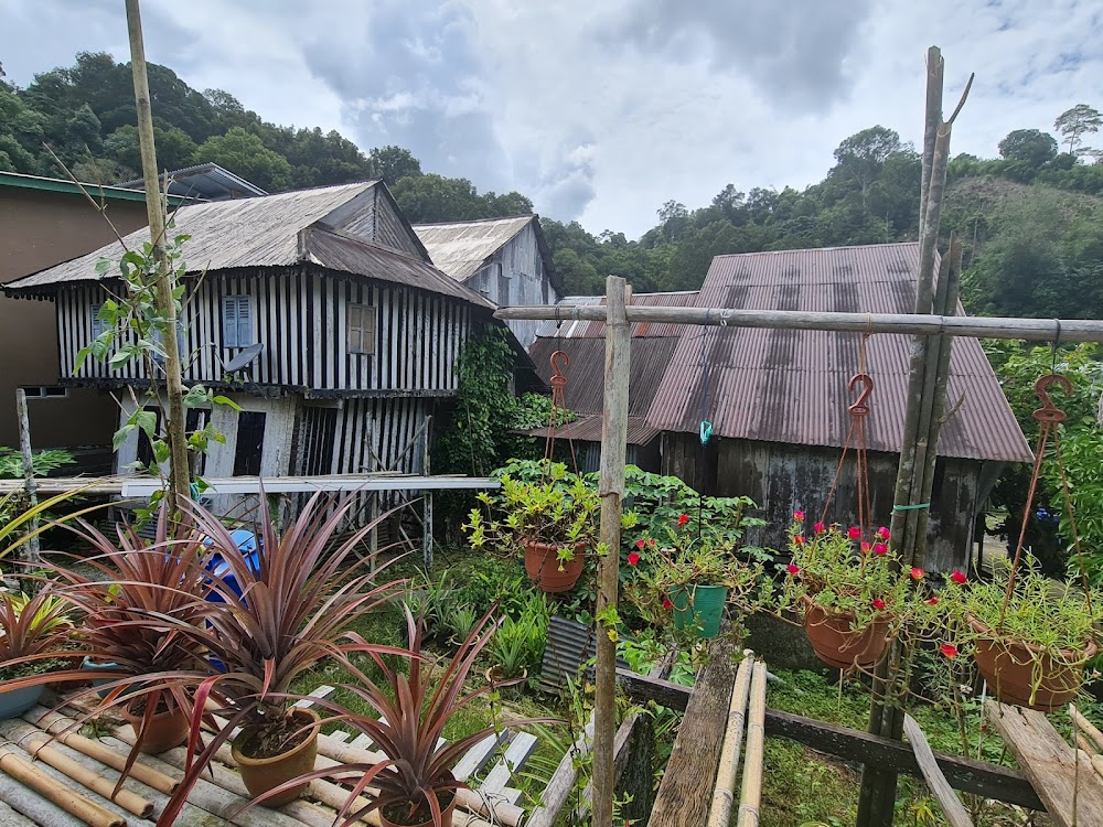 Rumah Panjang Annah Rais (Annah Rais Longhouse)