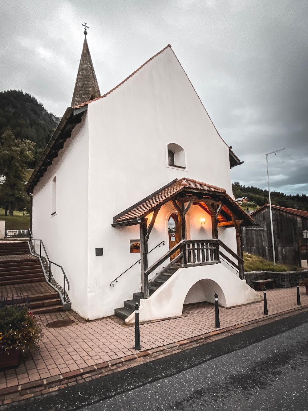 Pfarrkirche St. Josef (Planken Church)