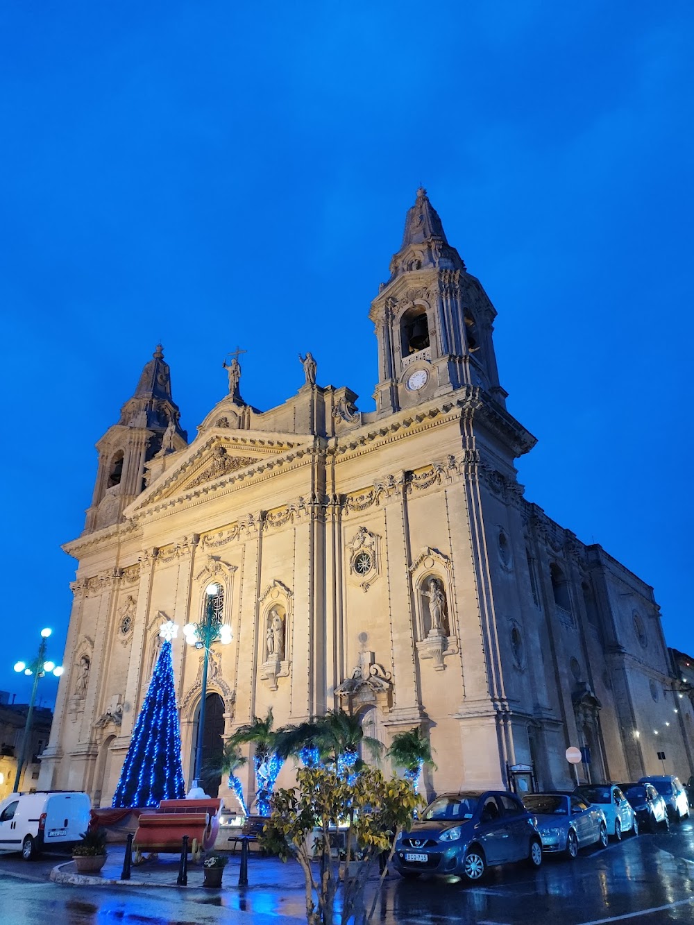 Kniesa Parrokkjali ta' Naxxar (Naxxar Parish Church)