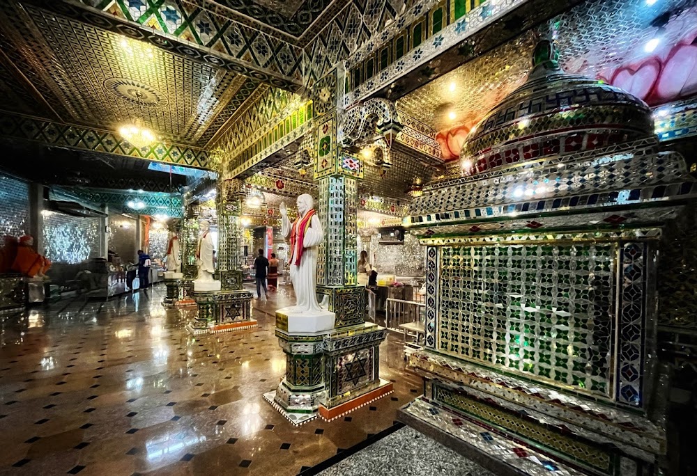 அருள்மிகு ஸ்ரீ ராஜகாளியம்மன் கிளாஸ் கோவில் (Arulmigu Sri Rajakaliamman Glass Temple)