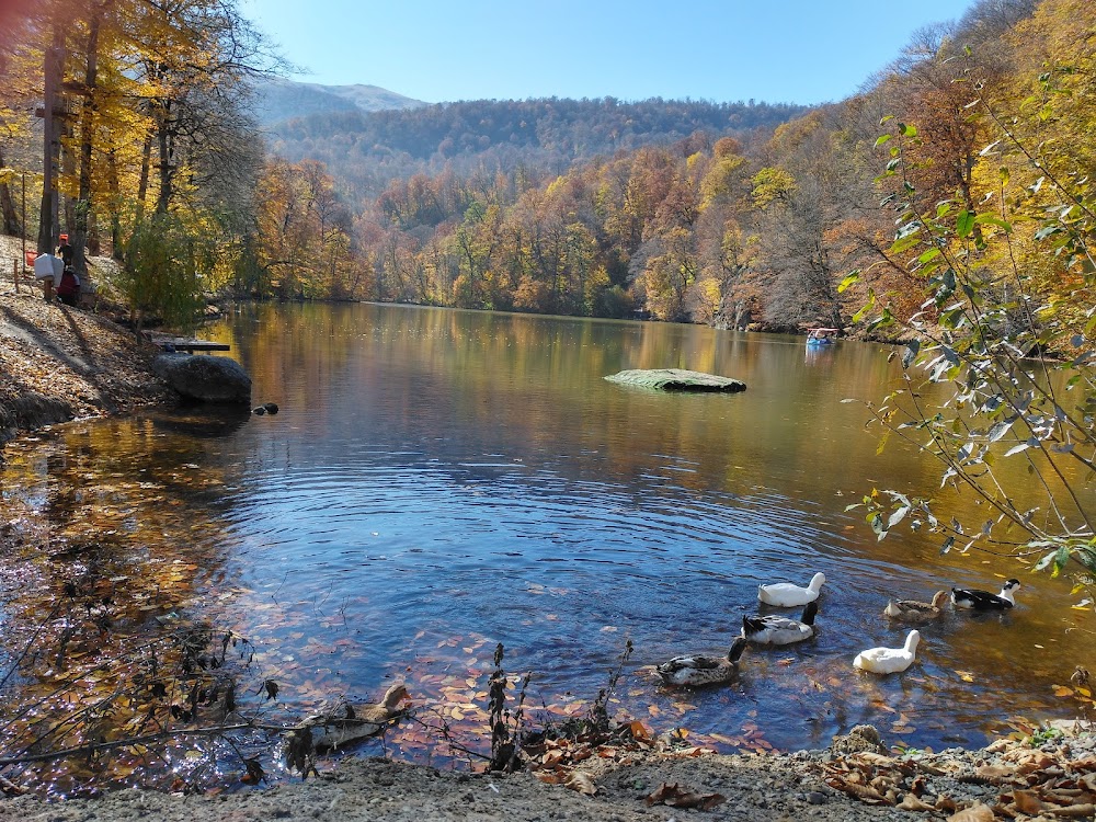 Պարզ լիճ (Lake Parz)