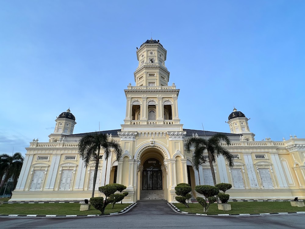 Masjid Negeri Sultan Abu Bakar (Sultan Abu Bakar State Mosque)