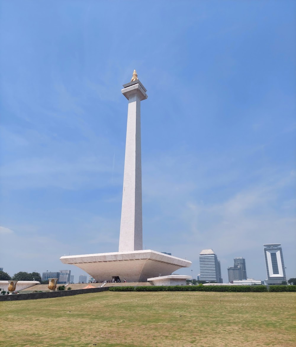 Monumen Nasional (National Monument)