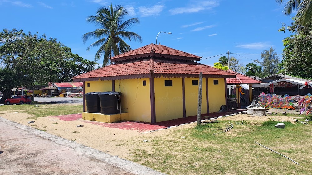 Pantai Cahaya Bulan (Moonlight Beach (Pantai Cahaya Bulan))