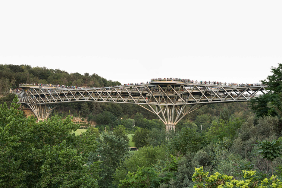 پل طبیعت (Tabiat Bridge)