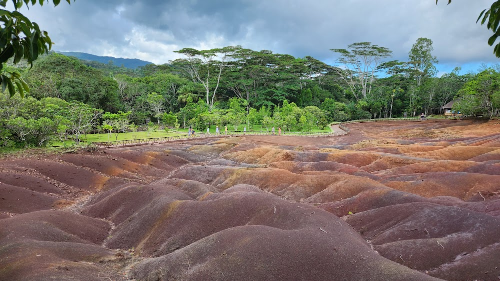 Terres des Sept Couleurs (Seven Coloured Earths)