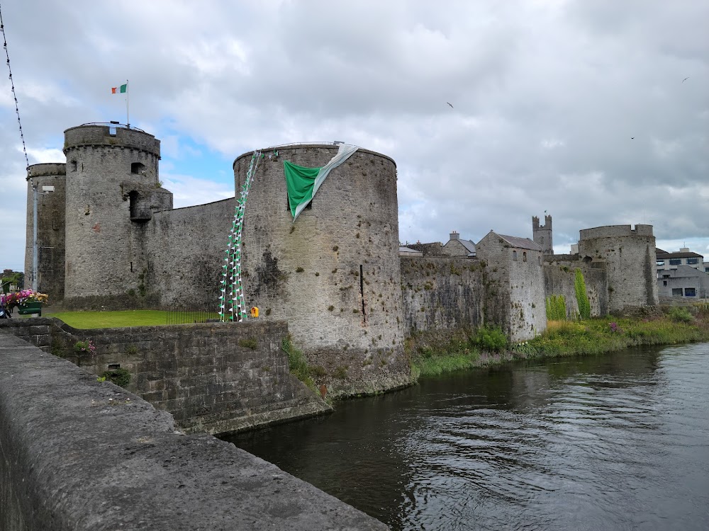 Caisleán Luimnigh (King John's Castle)