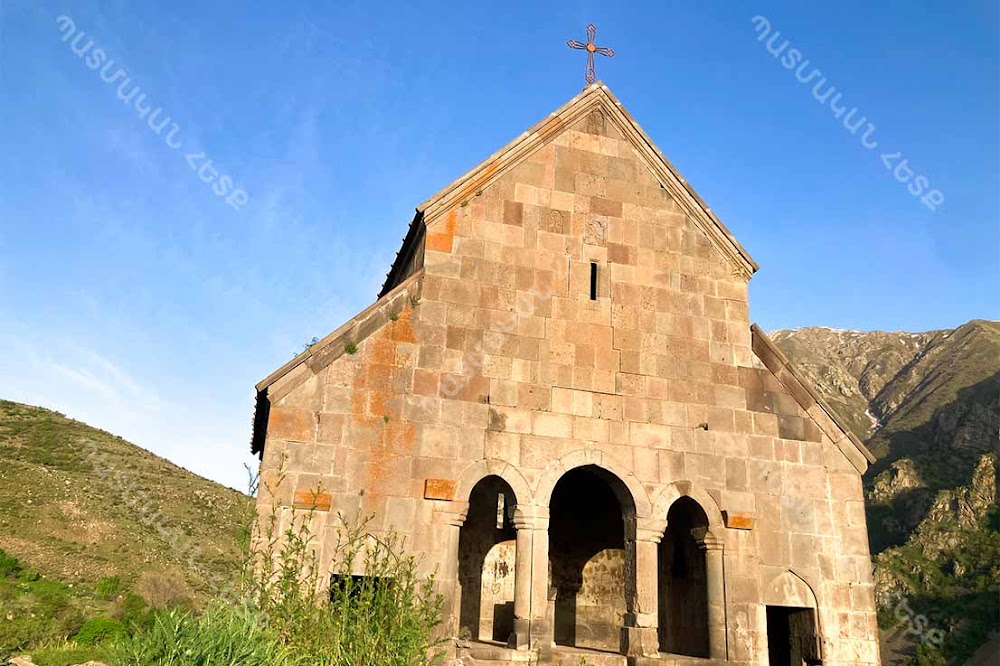 Զորաց եկեղեցի (Zorats Church)