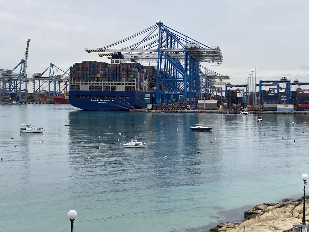 Xatt ta' Birżebbuġa (Birżebbuġa Waterfront)