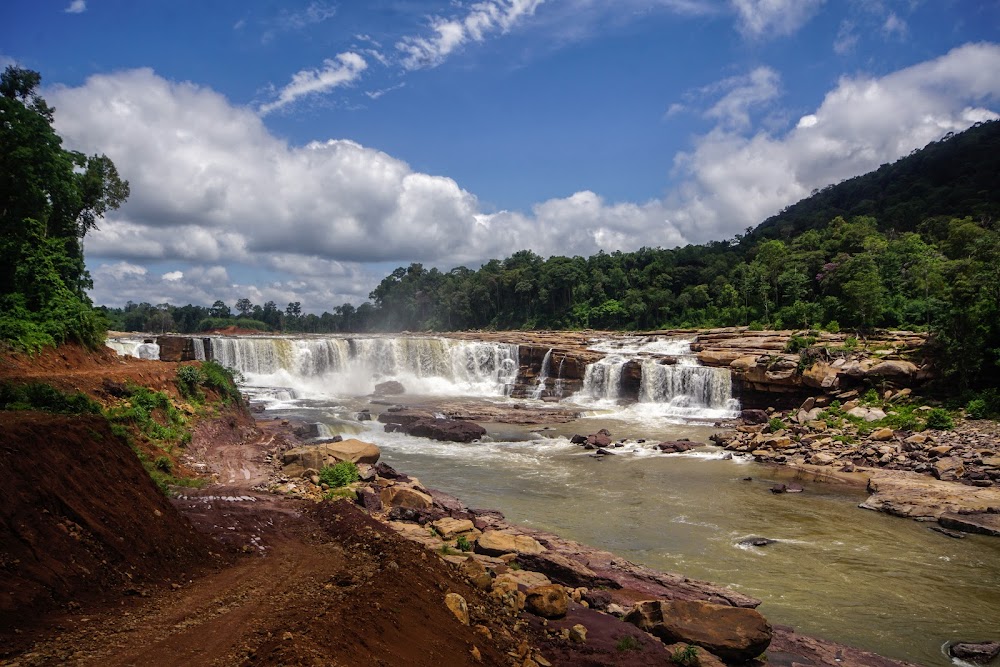 Tad Saephe Waterfall