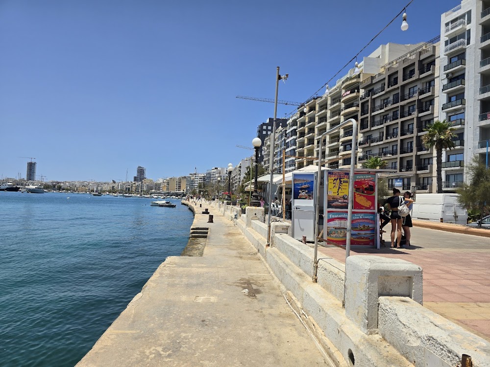 Xatt ta' Gżira (Gżira Seafront)