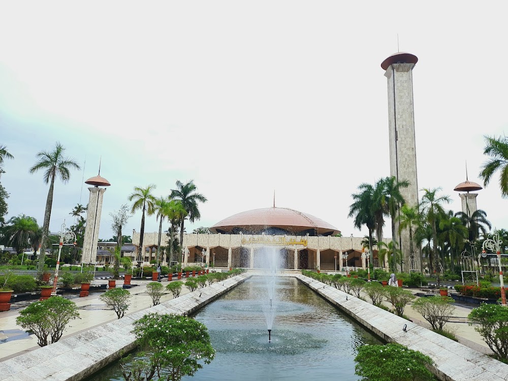 Masjid Raya Sabilal Muhtadin (Sabilal Muhtadin Great Mosque)