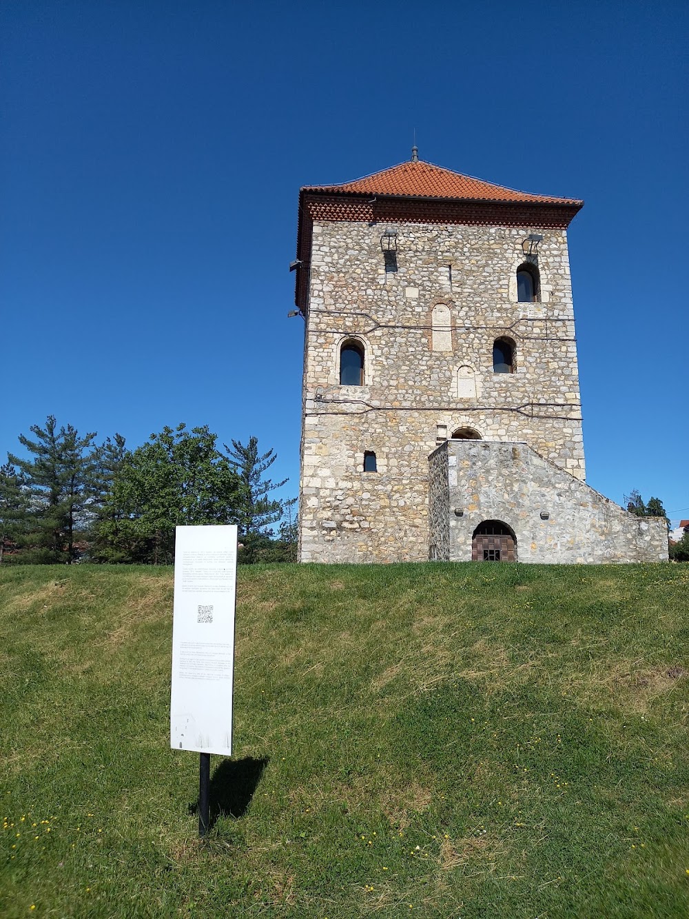 Kула Ненадовића (Nenadović Tower)