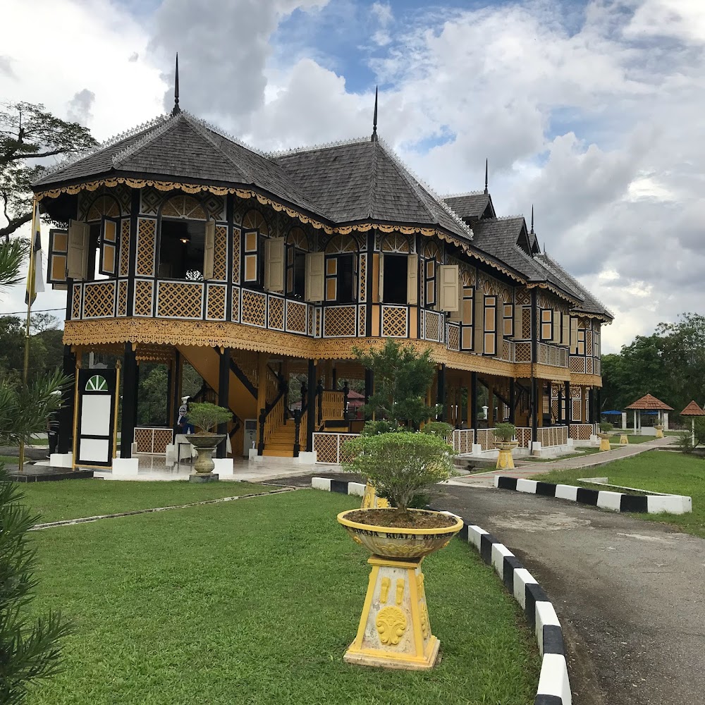 Muzium Diraja Perak (Perak Royal Museum)