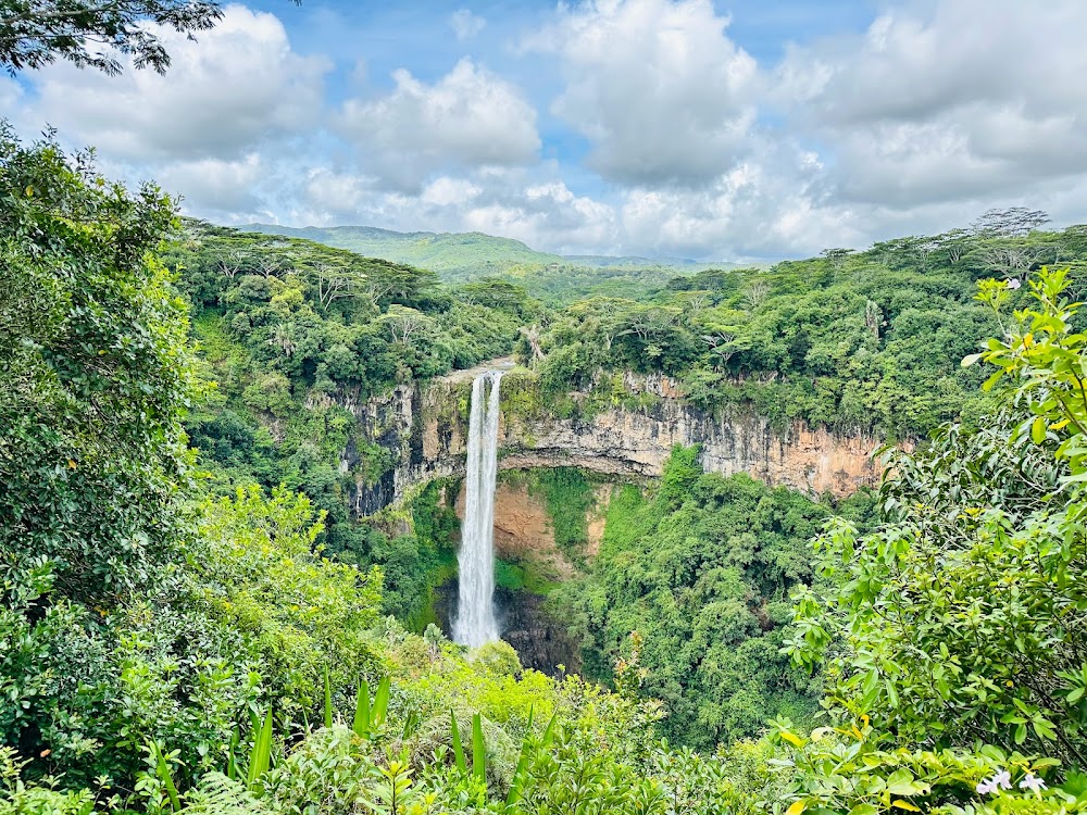 Cascade de Chamarel (Chamarel Waterfall)