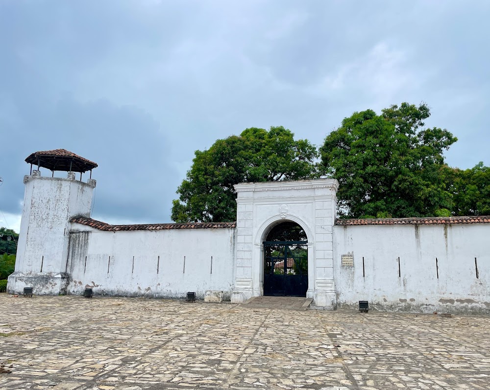 Fortaleza La Pólvora (Fortaleza La Polvora)