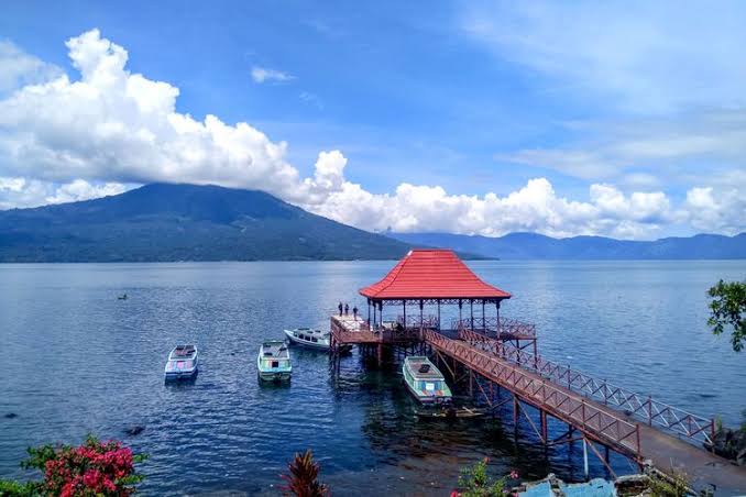 Danau Ranau (Ranau Lake)