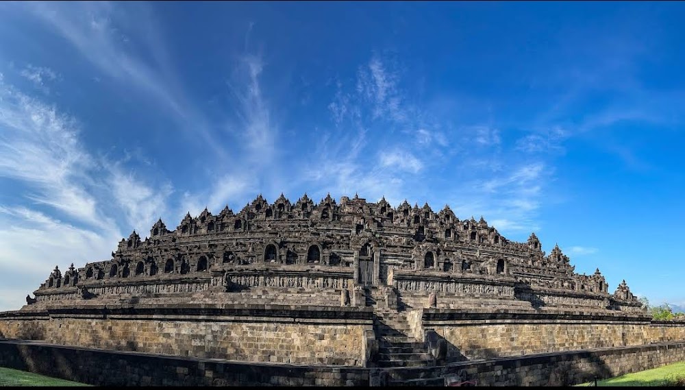 Candi Borobudur (Borobudur Temple)