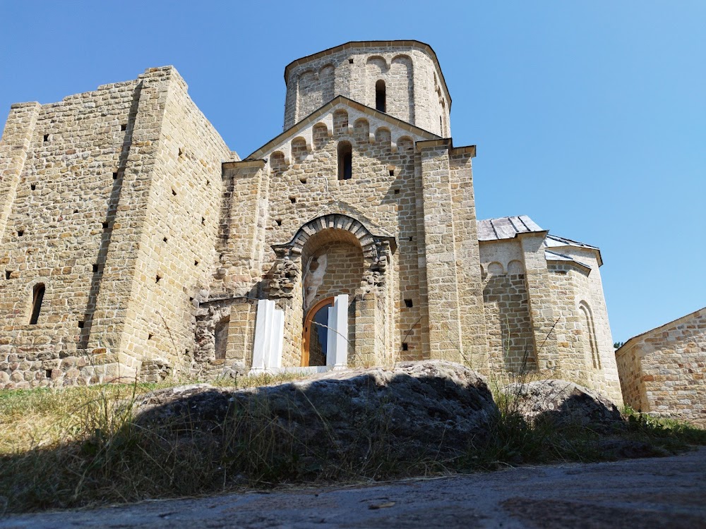 Манастир Ђурђеви Ступови (Djurdjevi Stupovi Monastery)