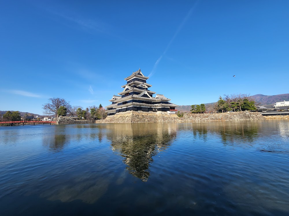 松本城 (Matsumoto Castle)