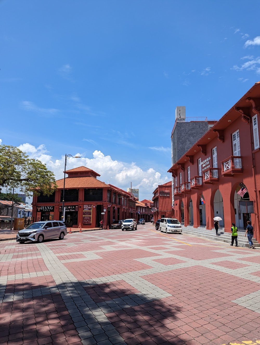 Muzium Sejarah dan Ethnografi (The Stadthuys)