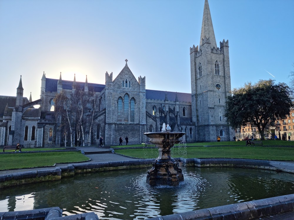 Ard-Eaglais Naomh Pádraig (St. Patrick's Cathedral)