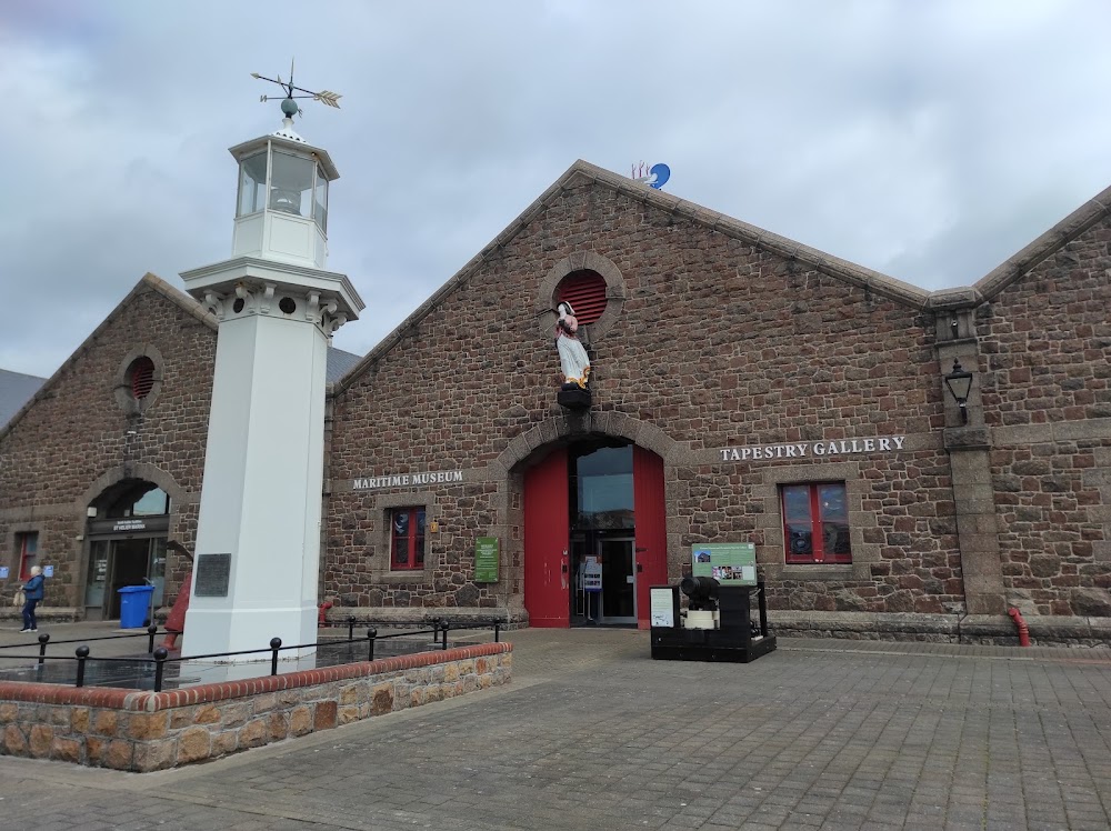 Musée Maritime (Maritime Museum)