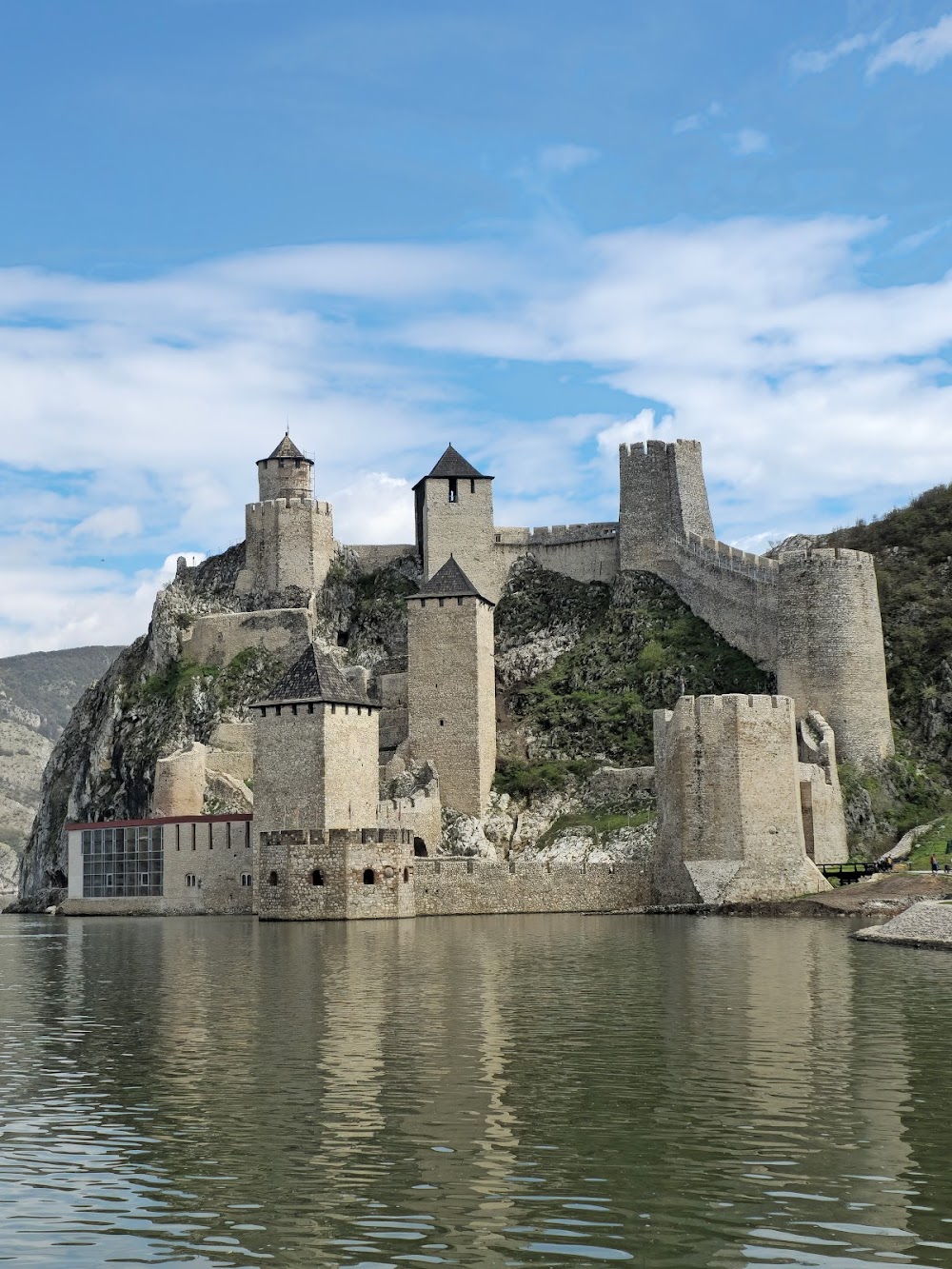 Голубачки град (Golubac Fortress)