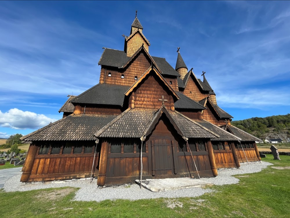 Heddan stavkirke (Heddan Stave Church)