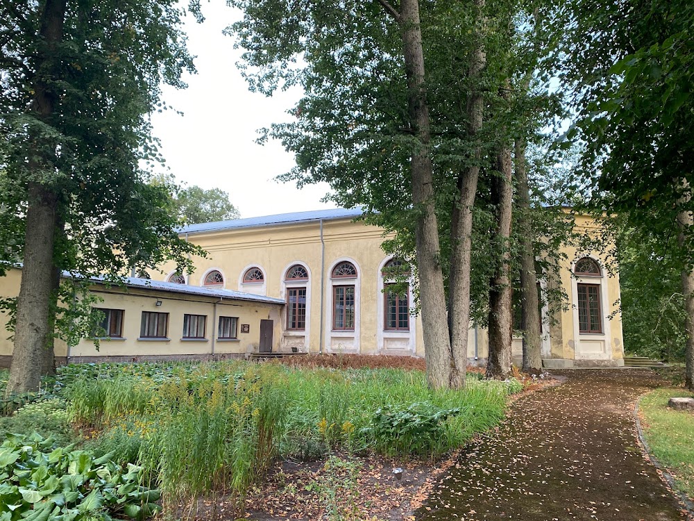 Nīcas evaņģēliski luteriskā baznīca (Nīca Evangelical Lutheran Church)