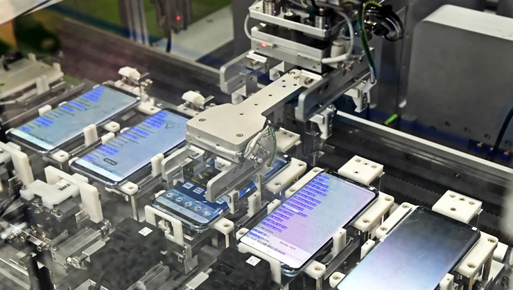 In July, Kenya will launch "the cheapest smartphone in Africa"