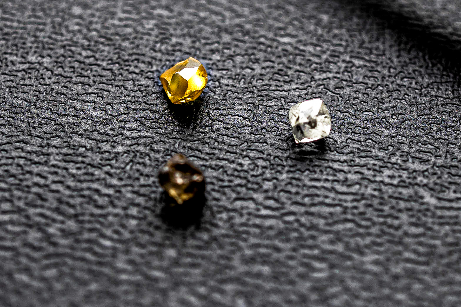 Superdeep diamonds from West Africa and Brazil unveil critical insights on earth’s evolution 💎