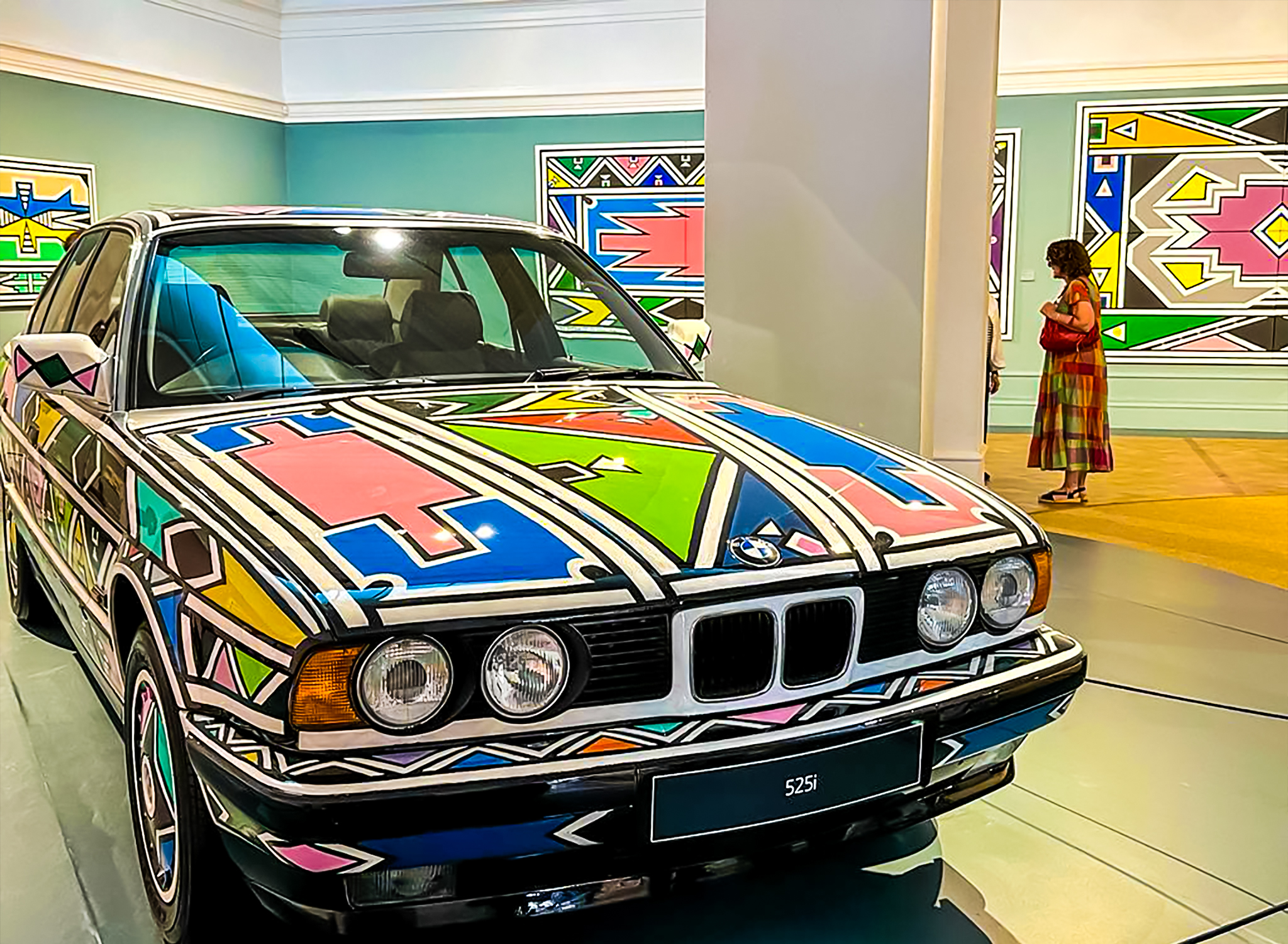 World Tour for 84-year-old cultural icon kicks off with Cape Town retrospective 🖌️ 🇿🇦