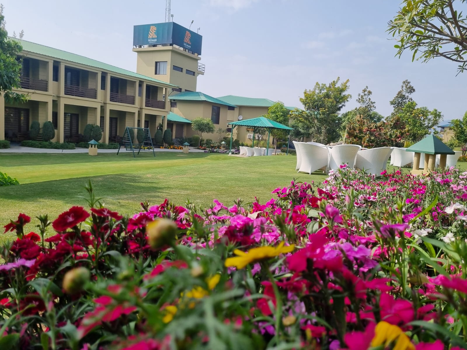 Resorts By The Baagh