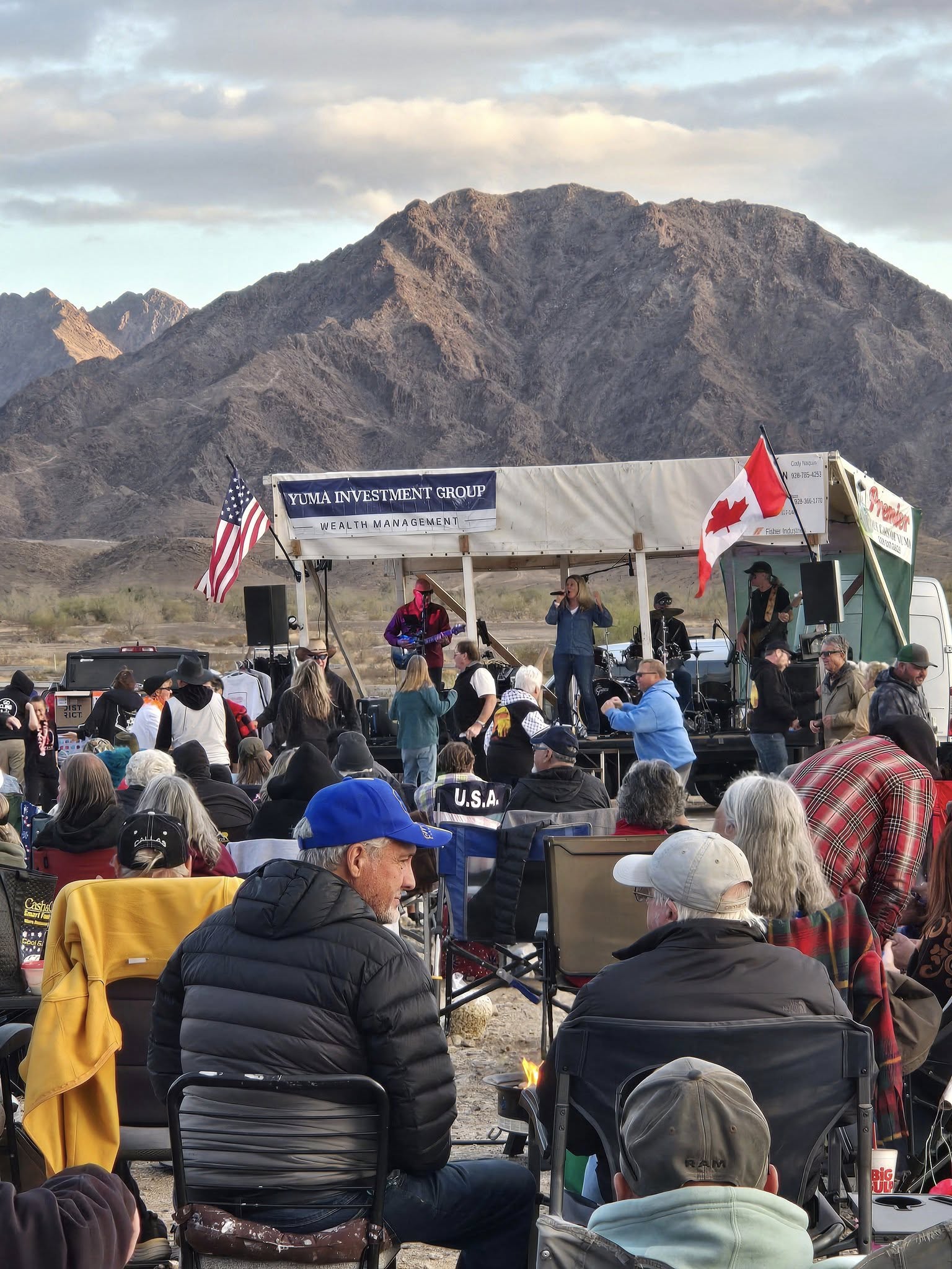 Howlin at the moon 20