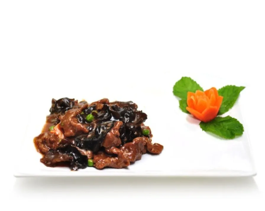 L53 Bœuf aux champignons noirs