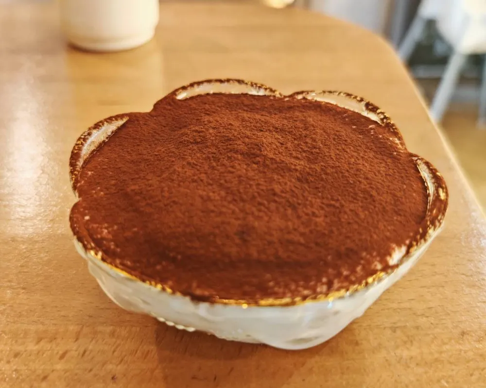 D18 Tiramisu