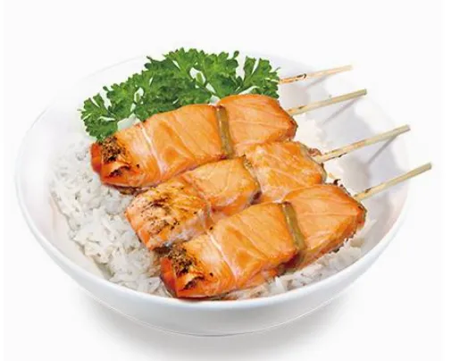 R8. Chirashi saumon grillé