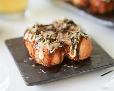 L07 takoyaki 4 piece