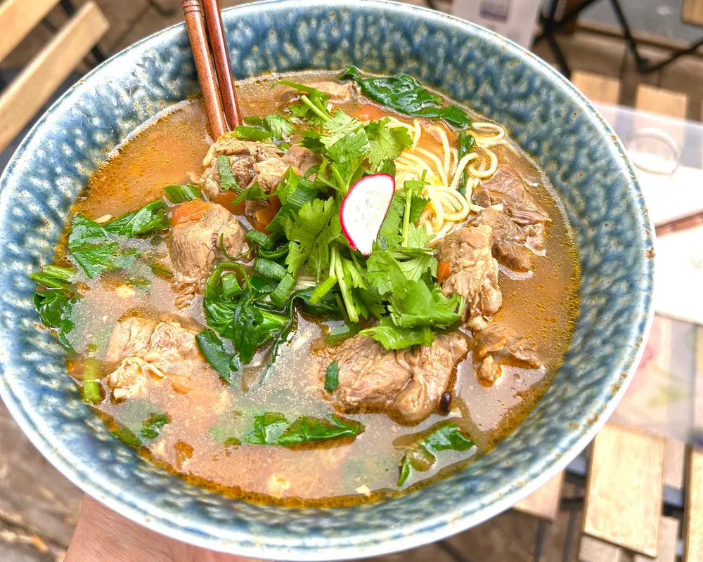 SOUPE DE NOUILLES AU BOEUF