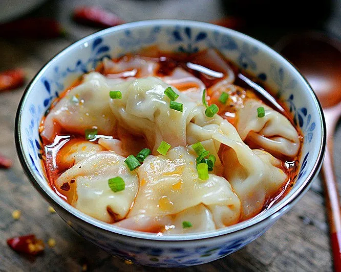 Raviolis au porc pimentes 