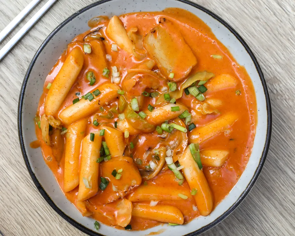 ROSÉ TOKBOKKI