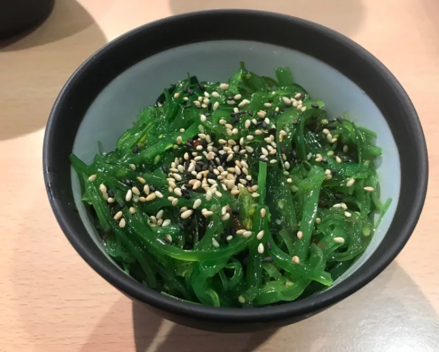 E4 salade wakame