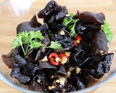 Salade Champignons Noires