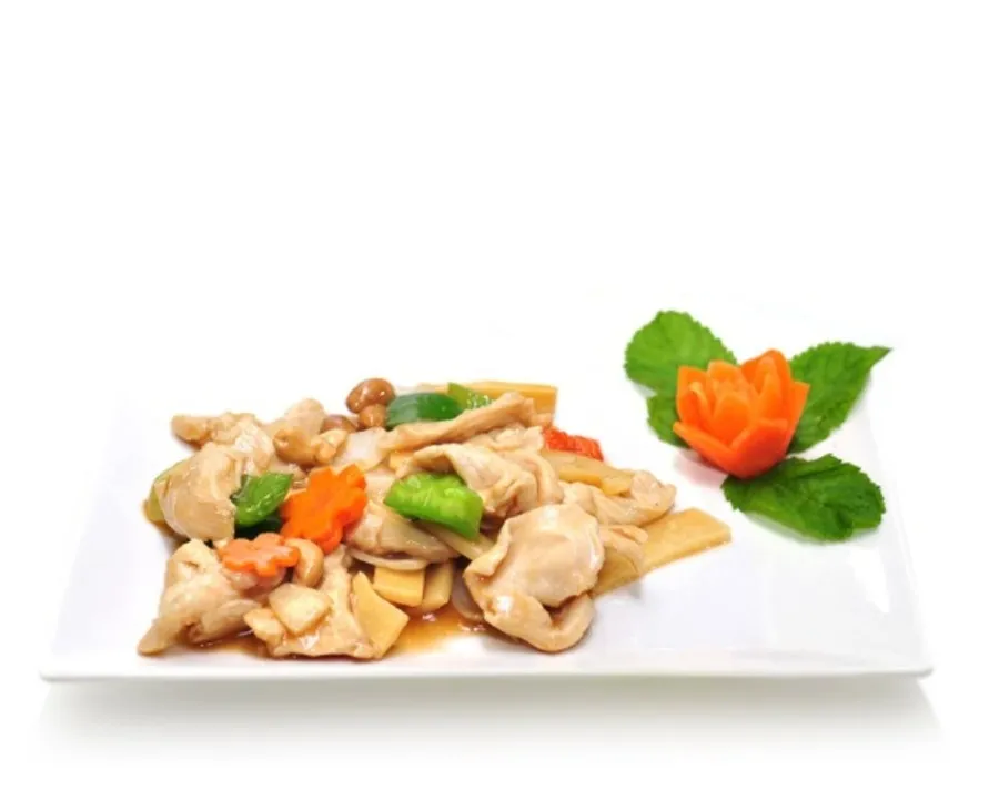 L39 Poulet aux noix de cajou