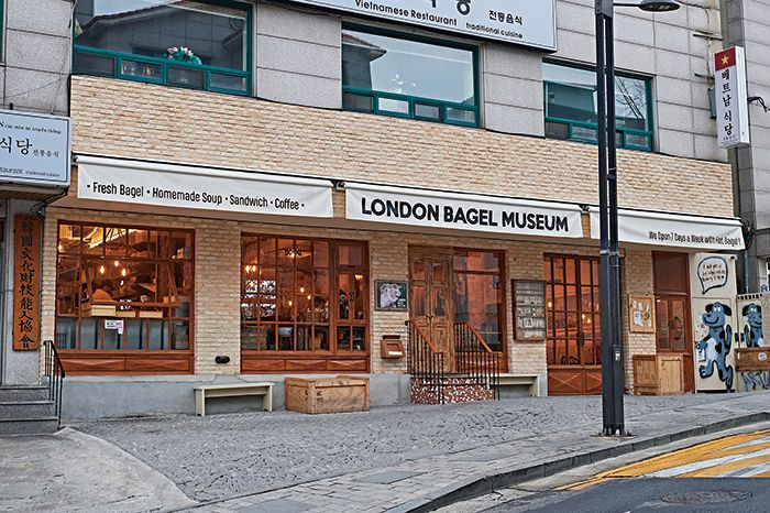 '연매출 800억원 빵집 런던베이글뮤지엄'서 일하던 '20대 청년 과로사' 의혹