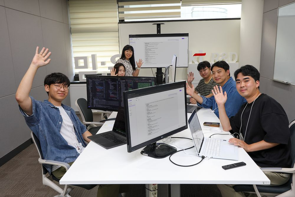KT, 한국어 특화 LLM ‘믿:음 2.0’ 오픈소스 공개… 국내 최초 110억 파라미터 상업용 허용