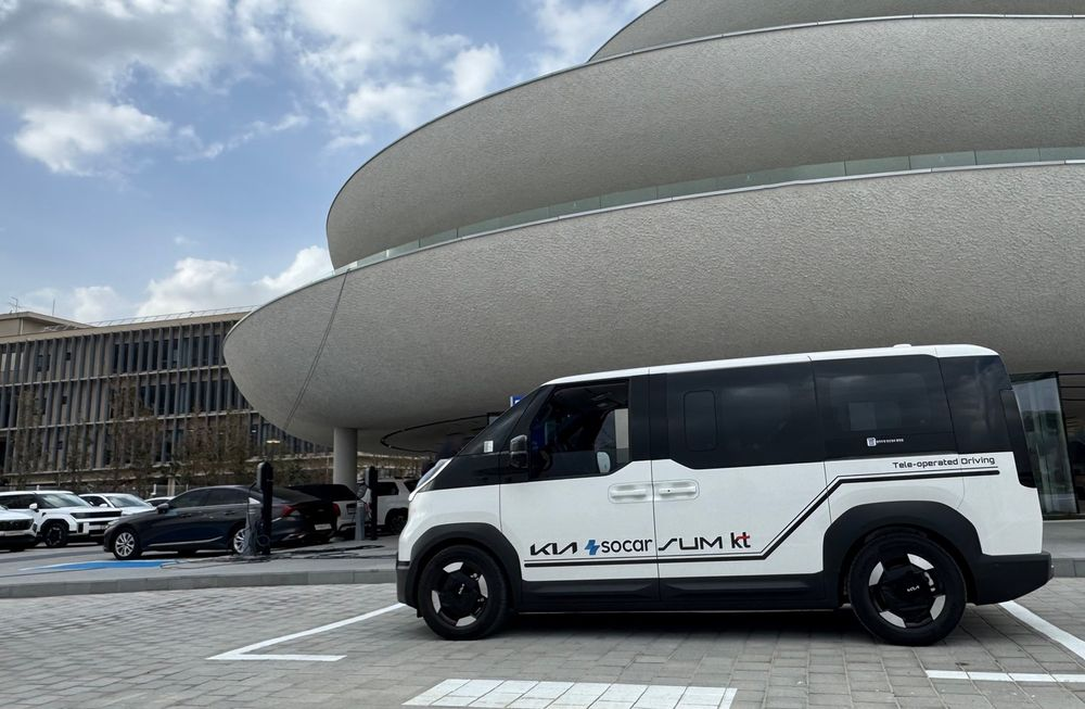 쏘카, 국내 최초 공공도로 원격주행 실증 착수...2026년부터 일반 탑승객 대상 확대