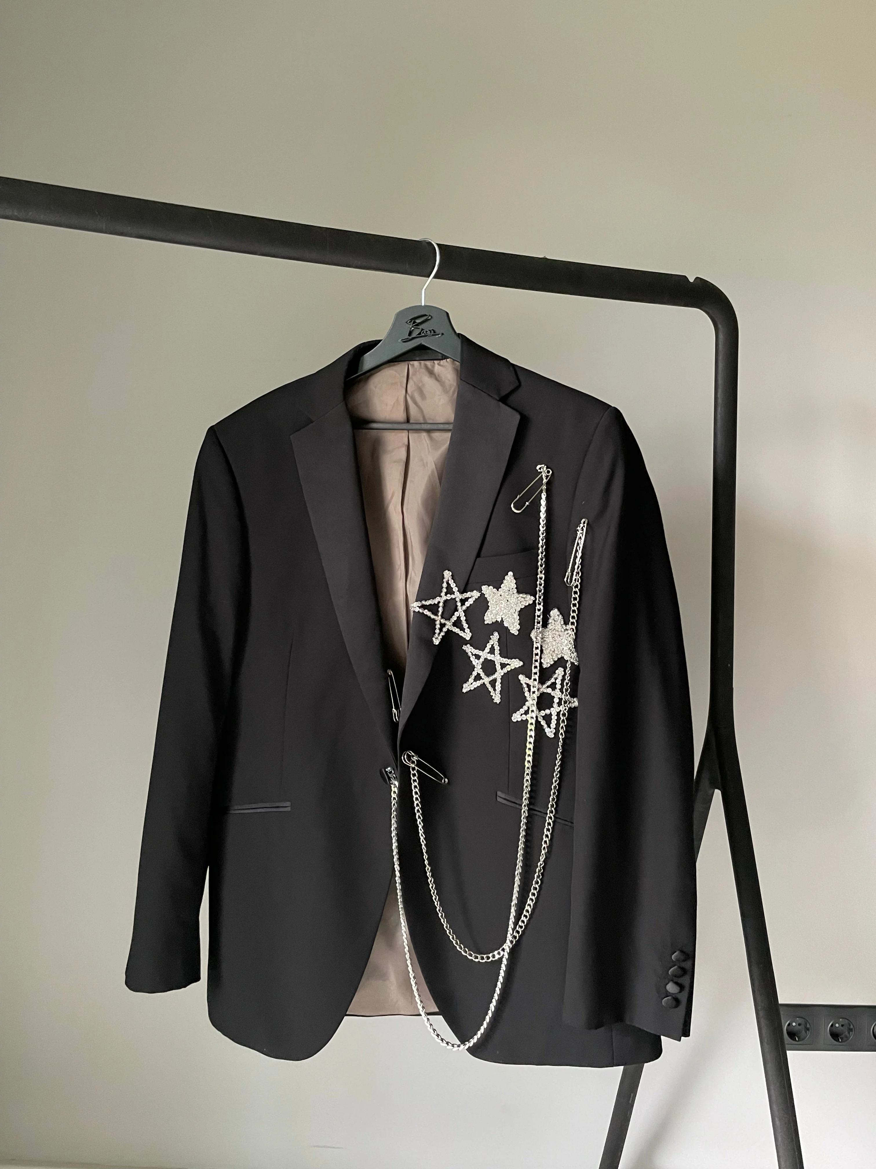 RAW GESTURE — Upcycled one-of-one blazer, view 4