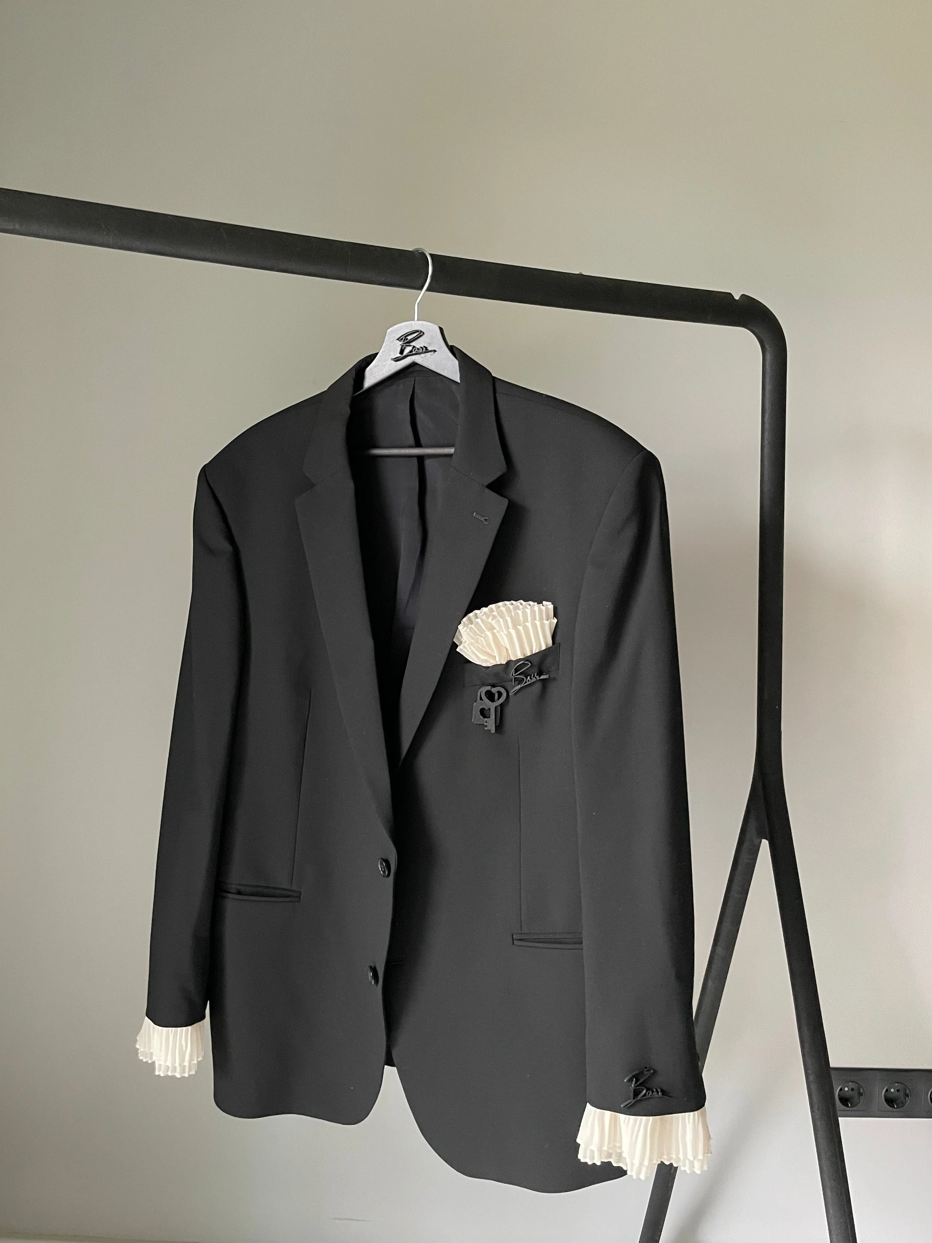 VIS — Upcycled one-of-one blazer, view 3